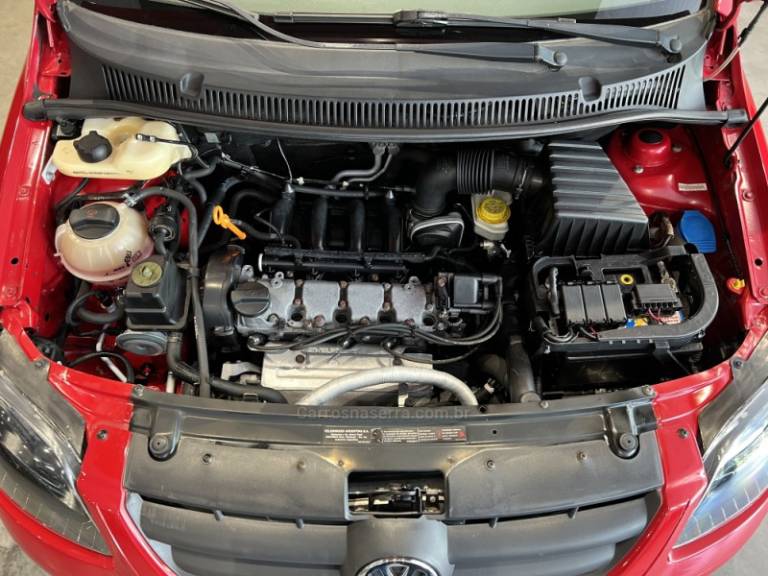 VOLKSWAGEN - SPACEFOX - 2009/2010 - Vermelha - R$ 34.900,00