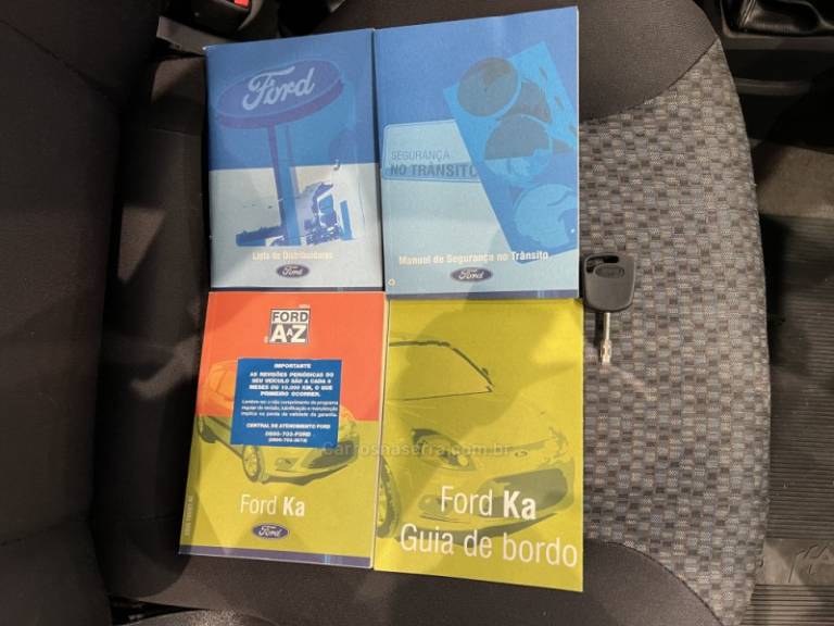 FORD - KA - 2012/2013 - Preta - R$ 28.900,00