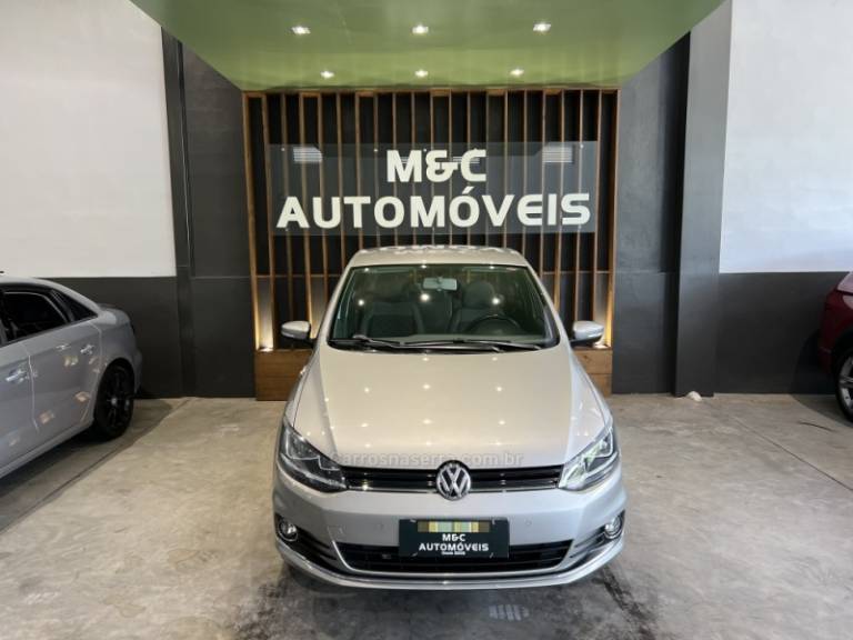 VOLKSWAGEN - FOX - 2015/2016 - Prata - R$ 53.900,00