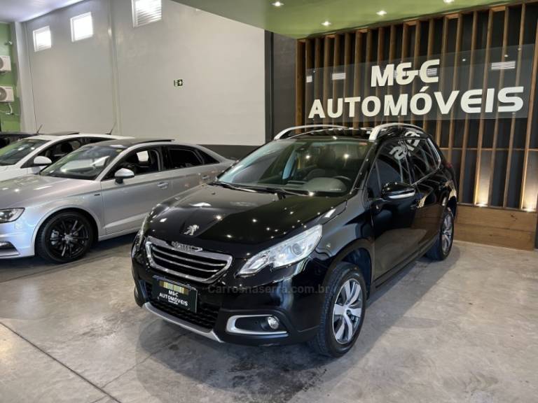 PEUGEOT - 2008 - 2015/2016 - Preta - R$ 56.900,00