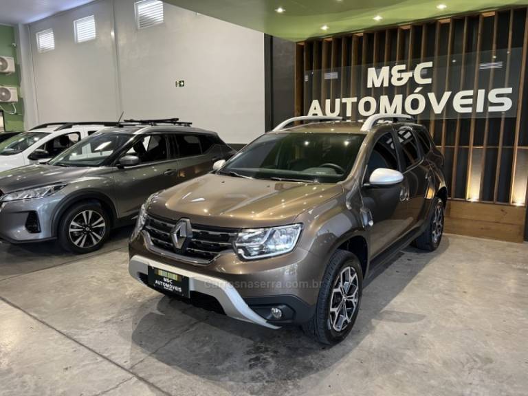 RENAULT - DUSTER - 2020/2021 - Marrom - R$ 91.900,00
