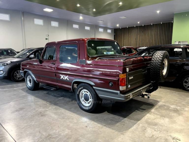 FORD - F-1000 - 1989/1990 - Vermelha - R$ 69.900,00