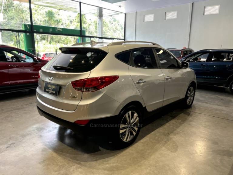 HYUNDAI - IX35 - 2015/2016 - Prata - R$ 79.900,00