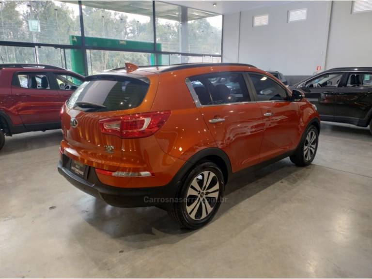 KIA MOTORS - SPORTAGE - 2013/2014 - Laranja - R$ 81.900,00