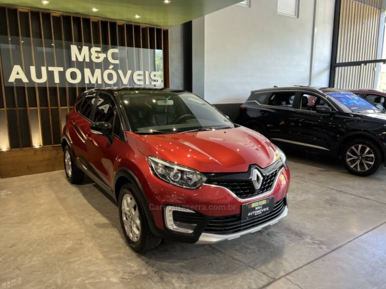 RENAULT - CAPTUR - 2019/2019 - Vermelha - R$ 73.900,00
