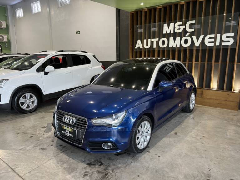 AUDI - A1 - 2011/2012 - Azul - R$ 62.900,00