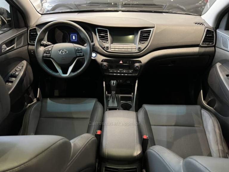 HYUNDAI - TUCSON - 2020/2021 - Preta - R$ 116.900,00