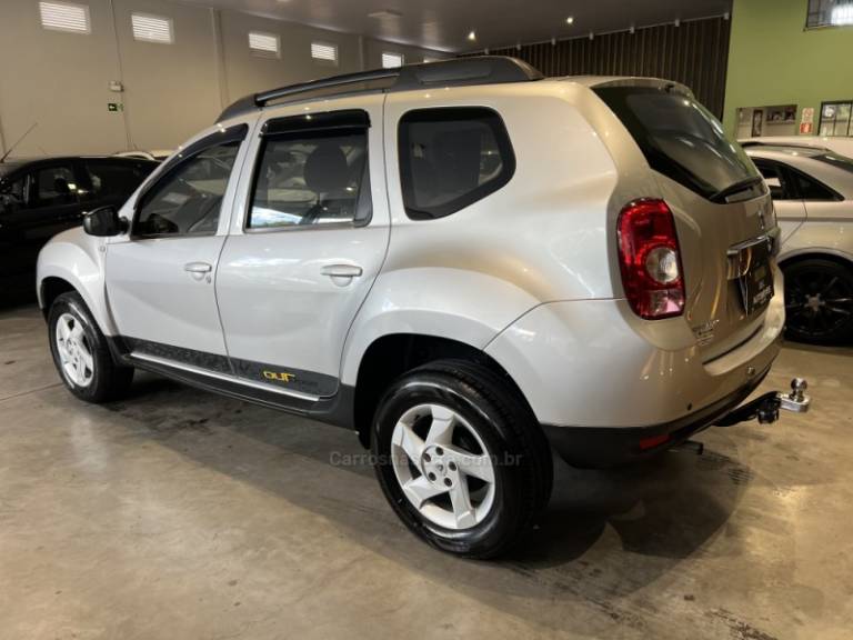 RENAULT - DUSTER - 2014/2015 - Prata - R$ 54.900,00