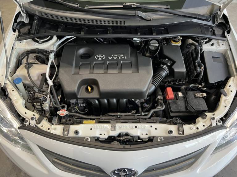 TOYOTA - COROLLA - 2012/2013 - Branca - R$ 65.900,00
