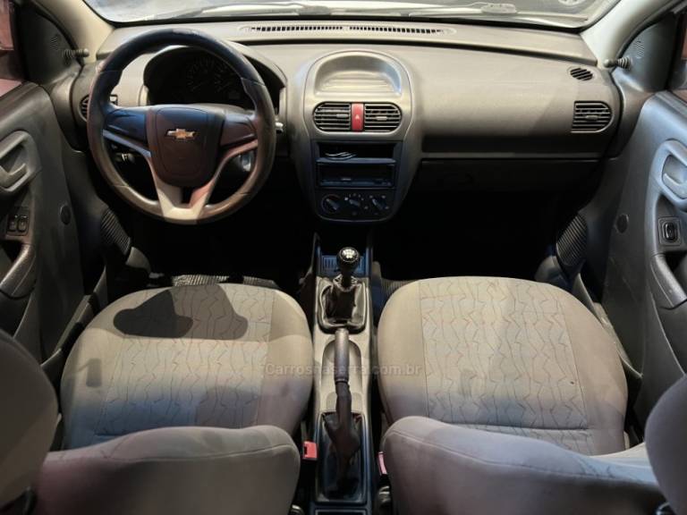 CHEVROLET - CORSA - 2006/2006 - Branca - R$ 21.900,00