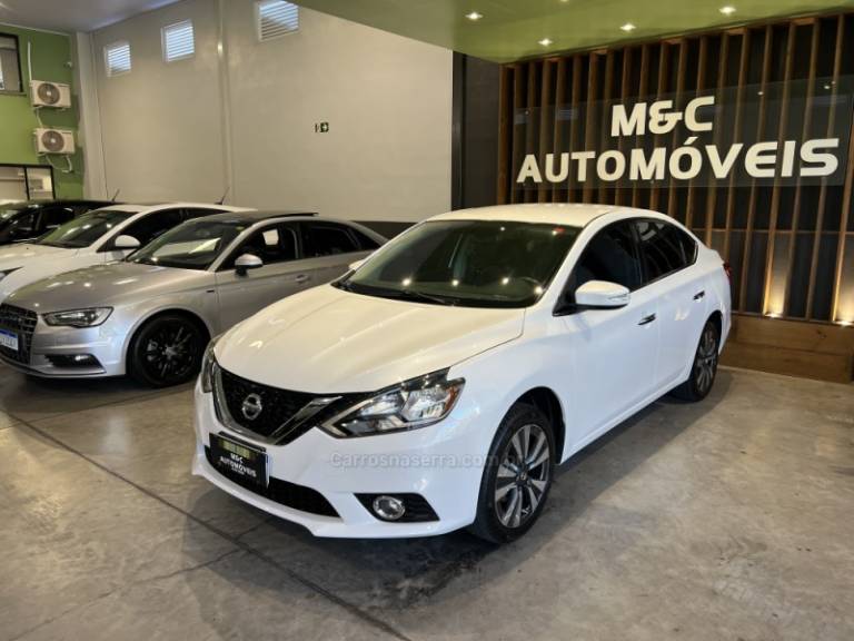 NISSAN - SENTRA - 2016/2017 - Branca - R$ 66.900,00