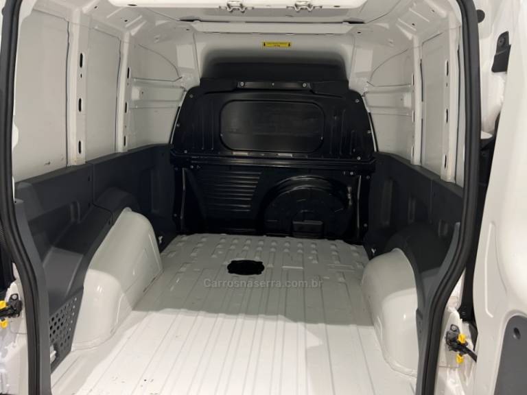 FIAT - FIORINO - 2022/2023 - Branca - R$ 86.900,00
