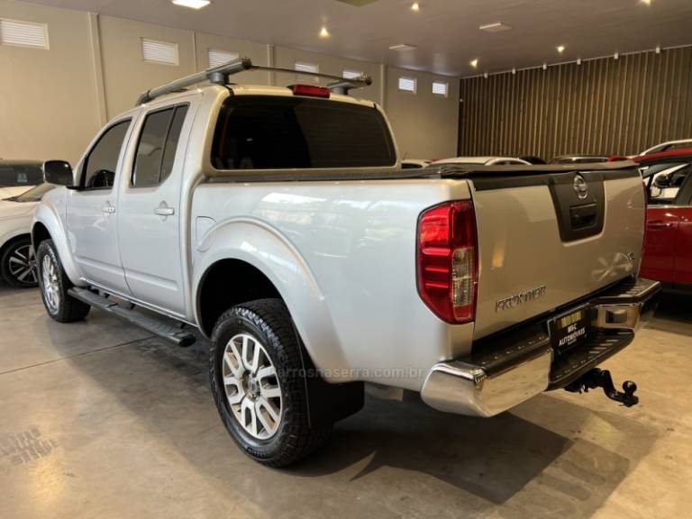 NISSAN - FRONTIER - 2016/2016 - Prata - R$ 115.900,00