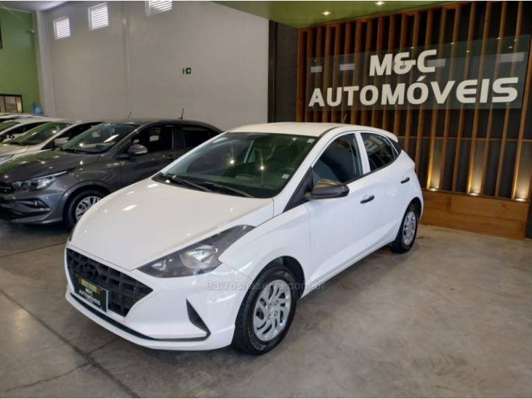 HYUNDAI - HB20 - 2020/2021 - Branca - R$ 57.900,00