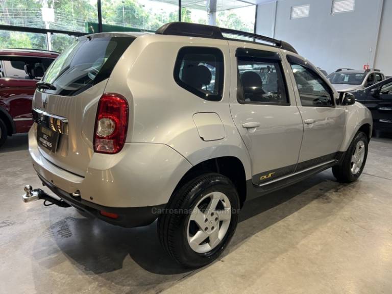 RENAULT - DUSTER - 2014/2015 - Prata - R$ 54.900,00