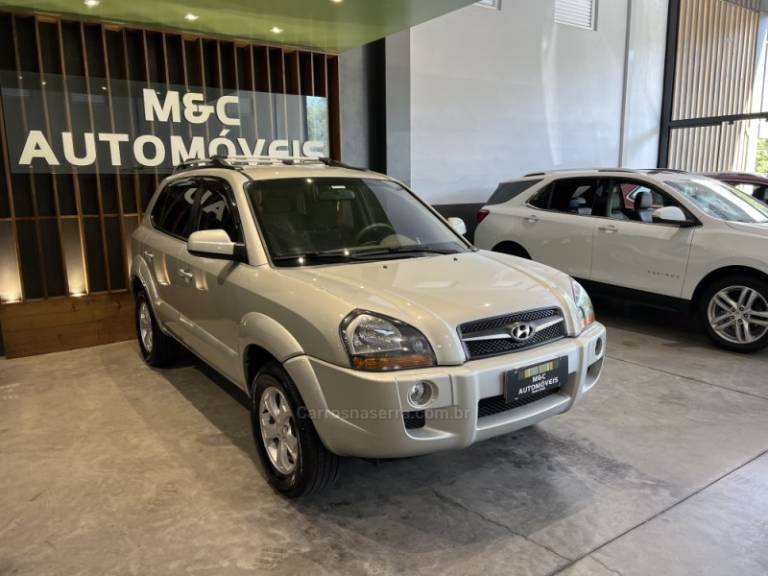 HYUNDAI - TUCSON - 2012/2013 - Prata - R$ 49.900,00