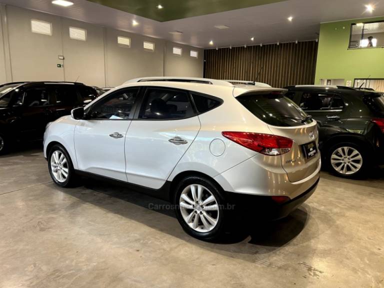 HYUNDAI - IX35 - 2011/2012 - Prata - R$ 67.900,00