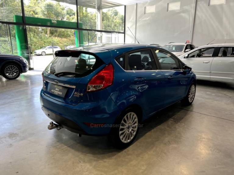 FORD - FIESTA - 2015/2015 - Azul - R$ 48.900,00