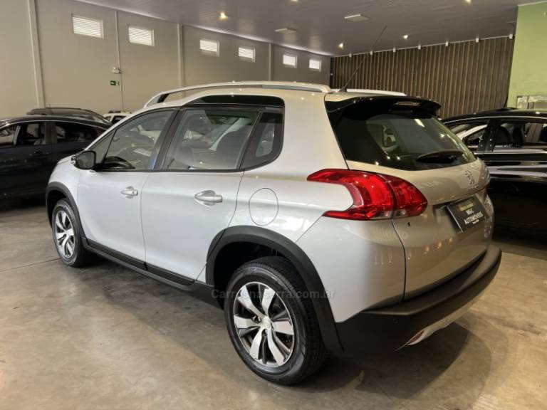 PEUGEOT - 2008 - 2018/2019 - Prata - R$ 71.900,00