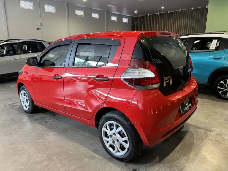 FIAT - MOBI - 2017/2017 - Vermelha - R$ 41.900,00