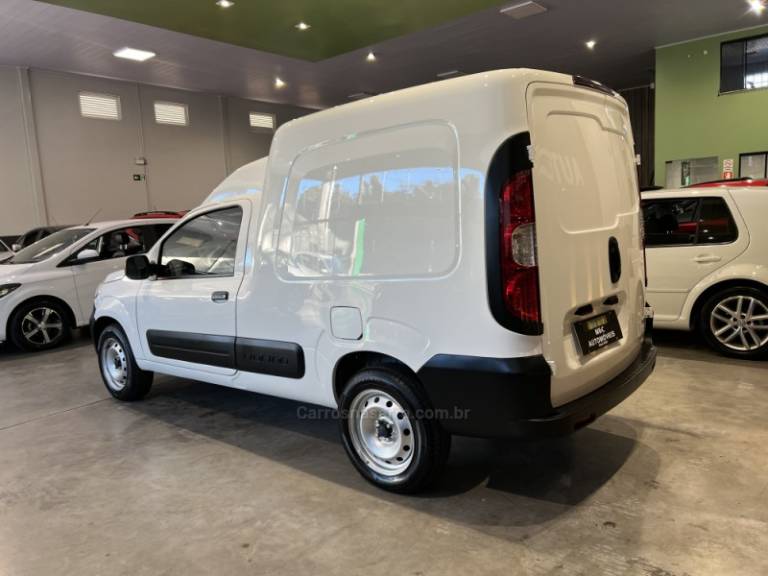 FIAT - FIORINO - 2022/2023 - Branca - R$ 86.900,00