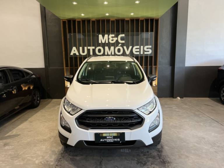 FORD - ECOSPORT - 2018/2019 - Branca - R$ 71.900,00