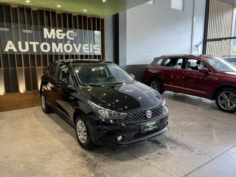 FIAT - ARGO - 2019/2019 - Preta - R$ 51.900,00