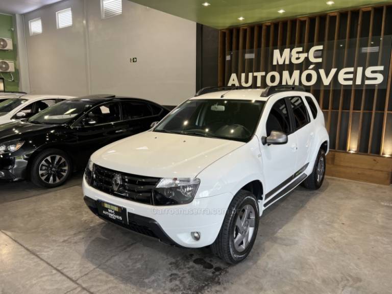 RENAULT - DUSTER - 2014/2015 - Branca - R$ 53.900,00