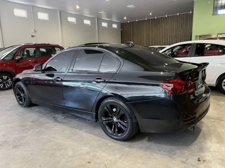 BMW - 320I - 2017/2017 - Preta - R$ 121.900,00