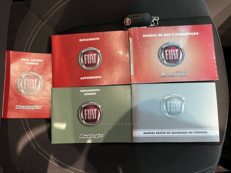 FIAT - SIENA - 2013/2014 - Vermelha - R$ 39.900,00