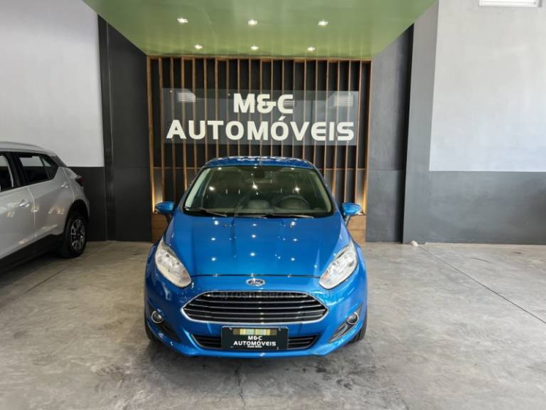 FORD - FIESTA - 2015/2015 - Azul - R$ 48.900,00