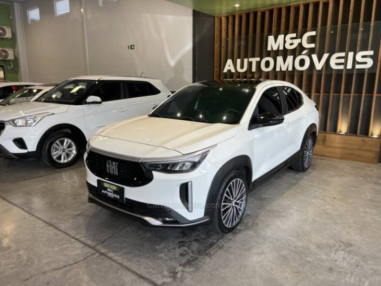 FIAT - FASTBACK - 2023/2023 - Branca - R$ 109.900,00