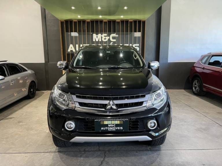 MITSUBISHI - L200 TRITON - 2018/2019 - Preta - R$ 144.900,00