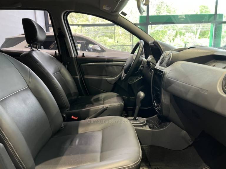 RENAULT - DUSTER - 2014/2015 - Branca - R$ 53.900,00