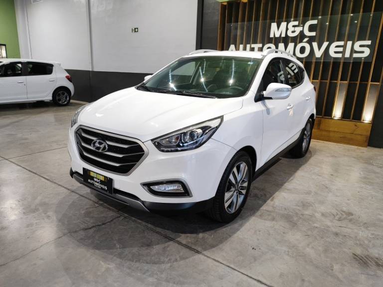 HYUNDAI - IX35 - 2016/2017 - Branca - R$ 82.900,00