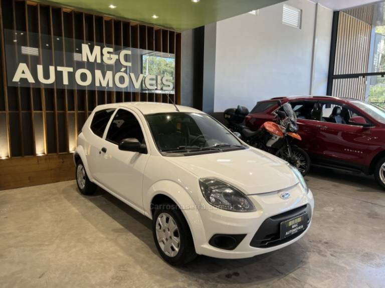 FORD - KA - 2013/2013 - Branca - R$ 25.900,00