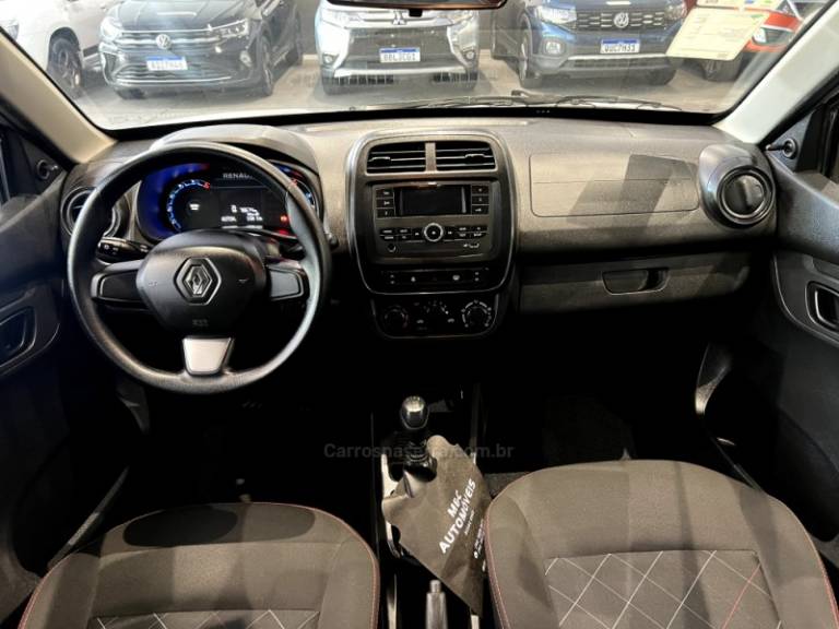 RENAULT - KWID - 2022/2023 - Branca - R$ 49.900,00