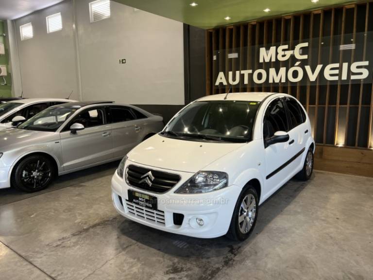 CITROËN - C3 - 2011/2012 - Branca - R$ 28.900,00
