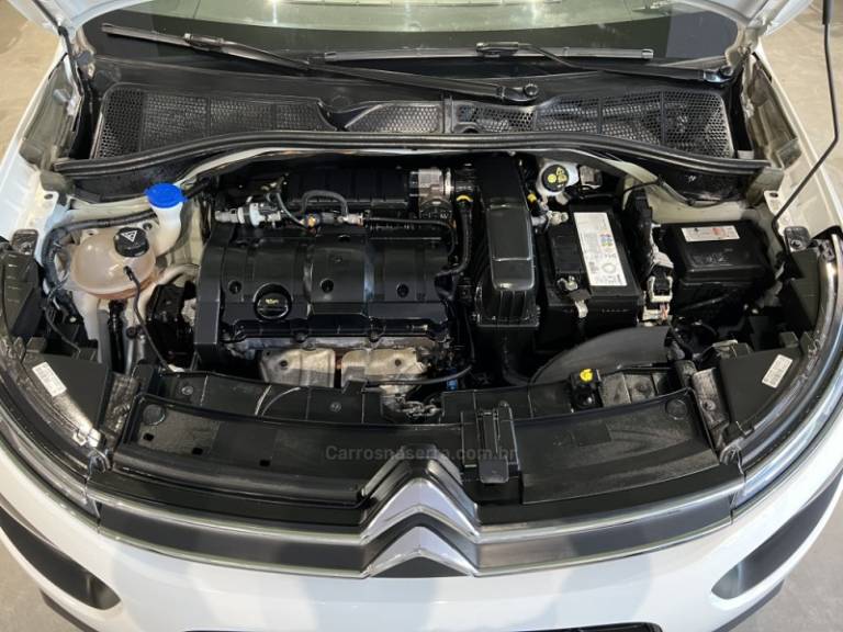 CITROËN - C4 CACTUS - 2022/2023 - Branca - R$ 83.900,00