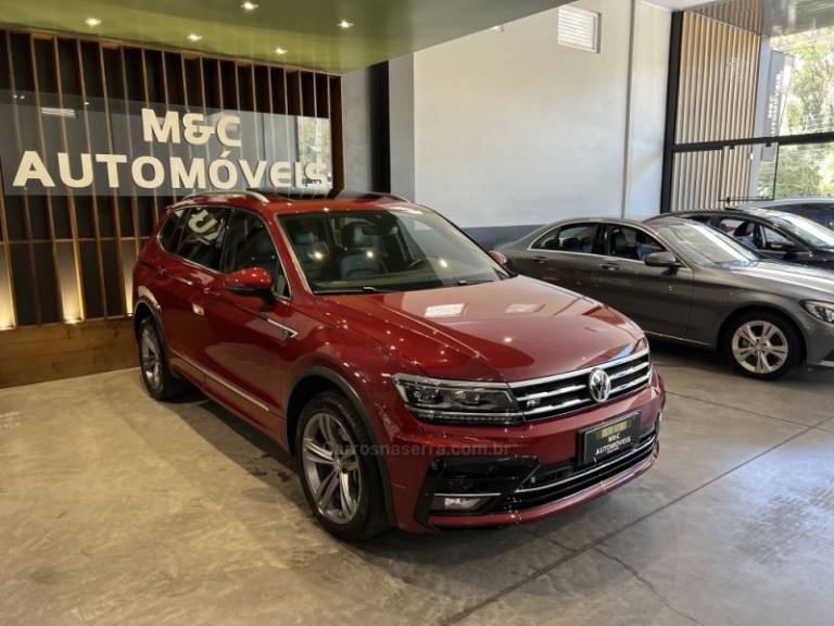 VOLKSWAGEN - TIGUAN - 2021/2021 - Vermelha - R$ 179.900,00
