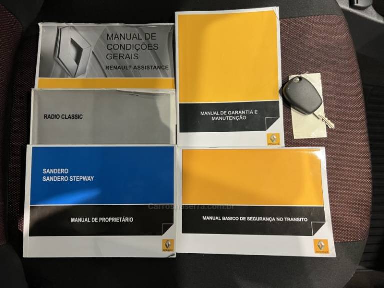 RENAULT - SANDERO - 2012/2012 - Prata - R$ 36.900,00