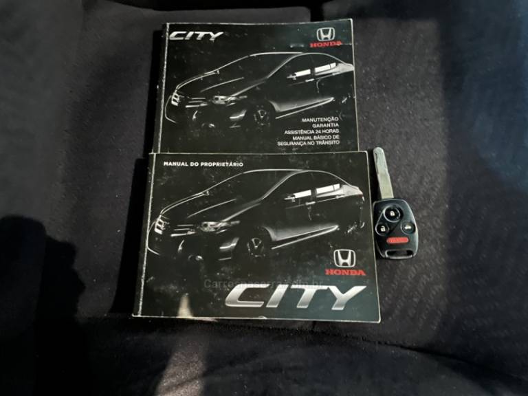 HONDA - CITY - 2013/2014 - Prata - R$ 59.900,00