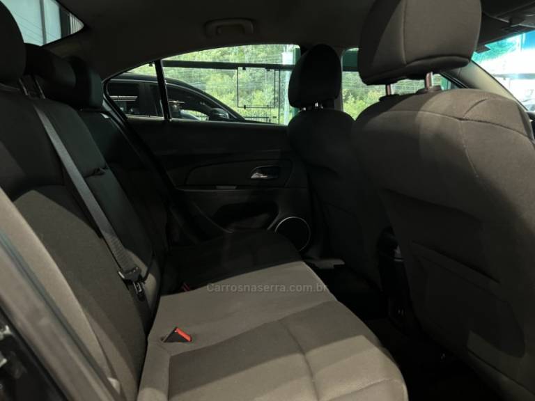 CHEVROLET - CRUZE - 2014/2014 - Preta - R$ 57.900,00
