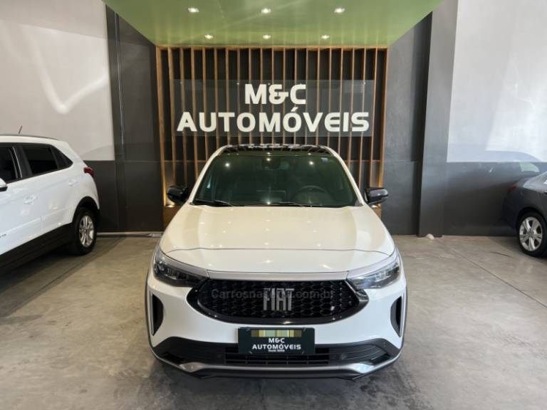 FIAT - FASTBACK - 2023/2023 - Branca - R$ 109.900,00