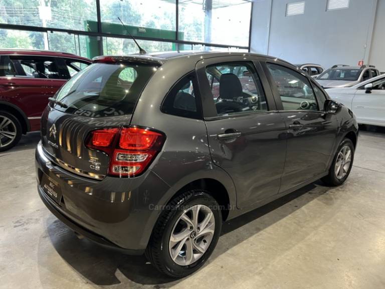 CITROËN - C3 - 2014/2015 - Cinza - R$ 39.900,00