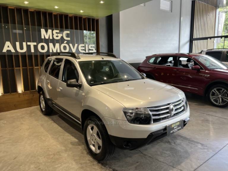 RENAULT - DUSTER - 2014/2015 - Prata - R$ 54.900,00