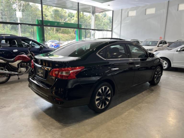 NISSAN - SENTRA - 2019/2020 - Preta - R$ 84.900,00