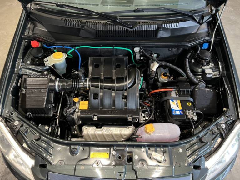 FIAT - SIENA - 2013/2014 - Cinza - R$ 36.900,00