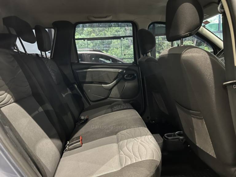 RENAULT - DUSTER - 2013/2014 - Cinza - R$ 52.900,00