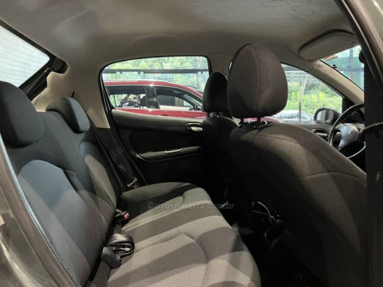 PEUGEOT - 207 - 2011/2012 - Cinza - R$ 24.900,00